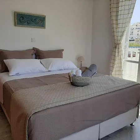 Naxian Castle View Apartment *